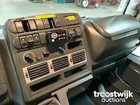 Vrachtwagen - afbeelding 2 van  17