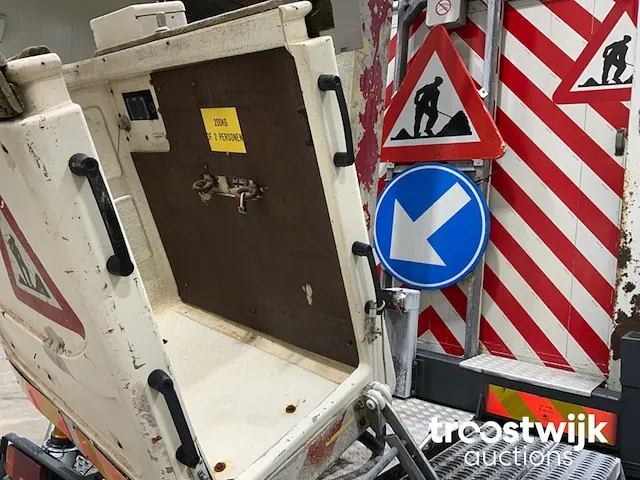 Vrachtwagen - afbeelding 5 van  17