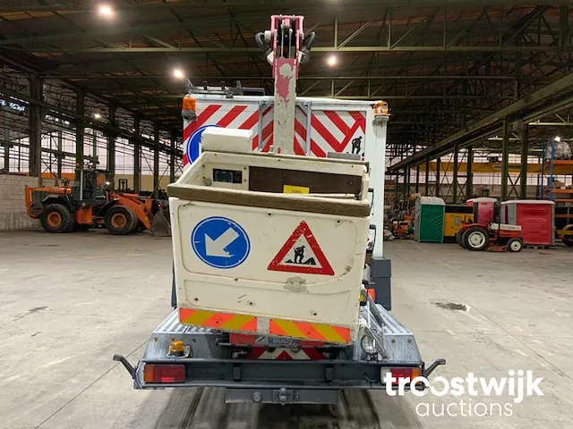 Vrachtwagen - afbeelding 13 van  17