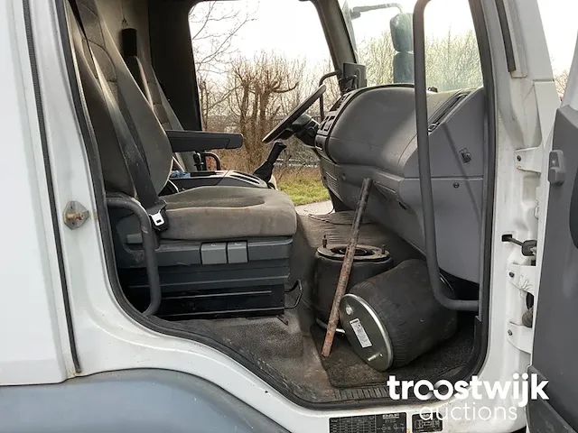 Vrachtwagen - afbeelding 6 van  23