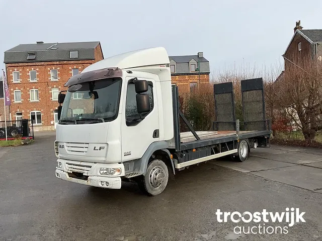 Vrachtwagen - afbeelding 1 van  23