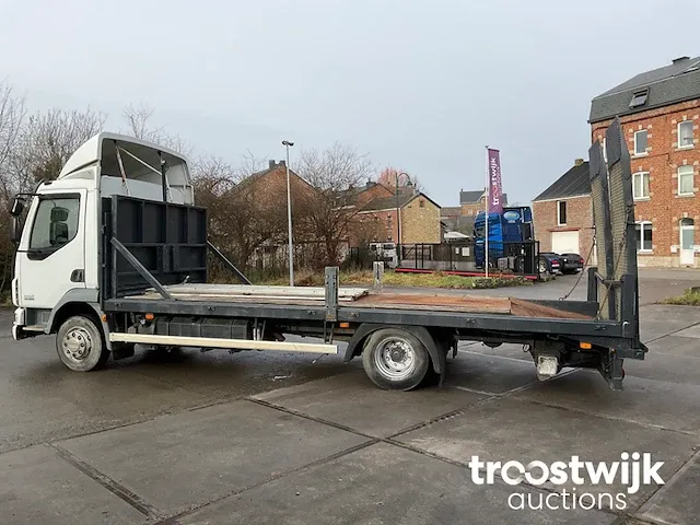 Vrachtwagen - afbeelding 18 van  23