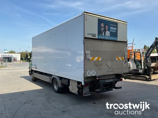 Vrachtwagen - afbeelding 12 van  14