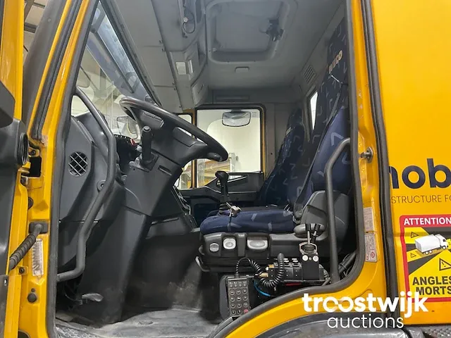 Vrachtwagen - afbeelding 6 van  19