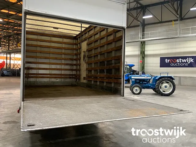 Vrachtwagen - afbeelding 7 van  16