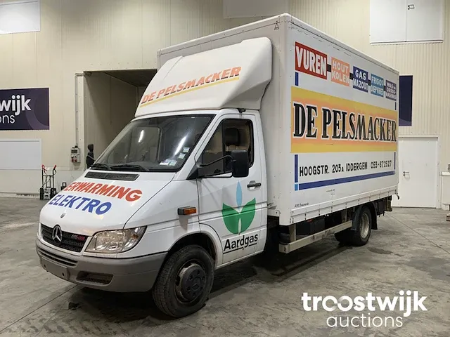 Vrachtwagen - afbeelding 1 van  16