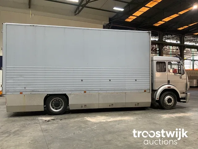 Vrachtwagen - afbeelding 16 van  20