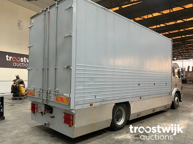 Vrachtwagen - afbeelding 17 van  20