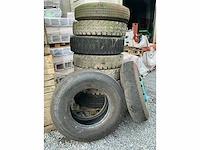 Vrachtwagenbanden - afbeelding 2 van  4
