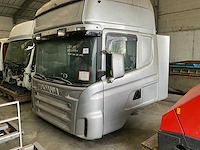Vrachtwagenkabine scania r420 topline - afbeelding 1 van  18