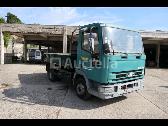 Vrachtwagens, aanhangwagens, bouwaanhangwagens, meubelliften, vorkheftrucks