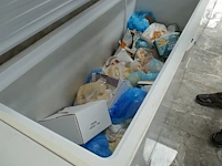 Vrieskist beko + voedingswaren - afbeelding 2 van  2