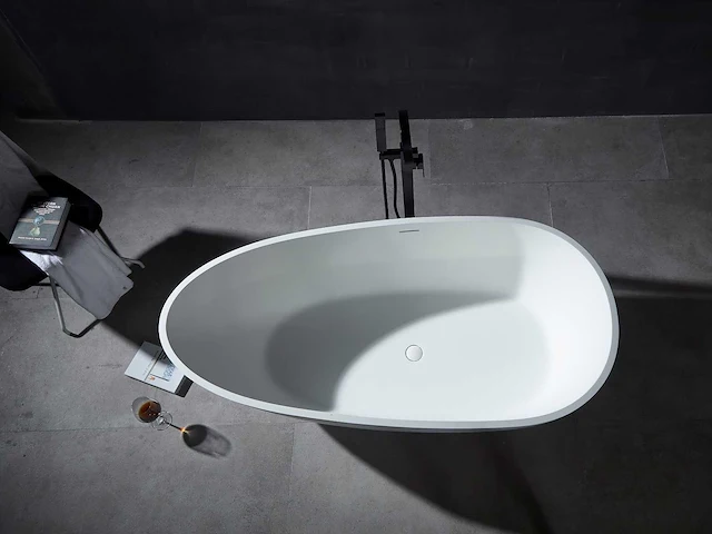 Vrijstaand bad - solid surface - izak - (beschikbaar in 4 kleuren) - afbeelding 13 van  24