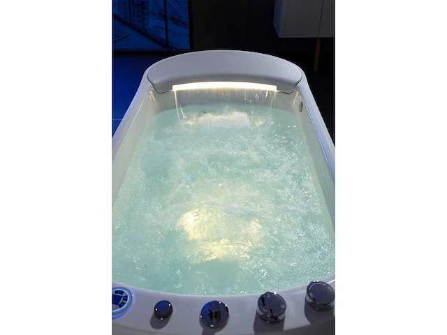 Vrijstaand design massagebad - waterval - glans wit - afbeelding 20 van  22