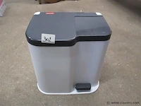 Vuilbak - afbeelding 1 van  2