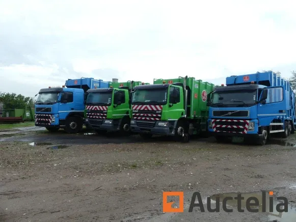 Vuilniswagen en containers