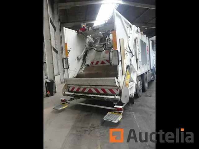 Vuilniswagen scania p310 (2008-231.979 km) - afbeelding 23 van  36