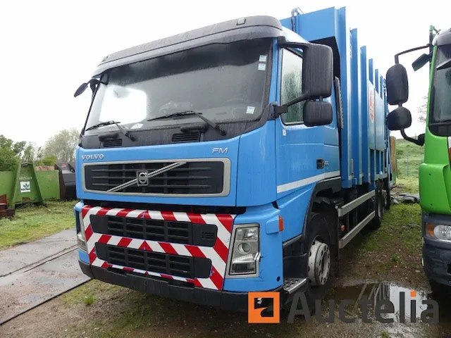 Vuilniswagen volvo fm 300 (2009-230.809 km) - afbeelding 1 van  23
