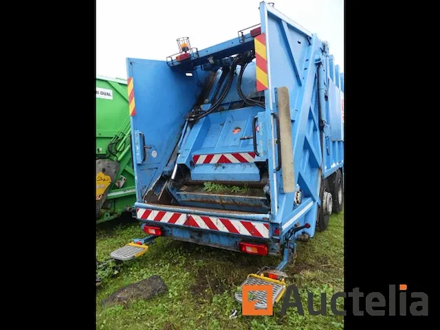 Vuilniswagen volvo fm 300 (2009-230.809 km) - afbeelding 23 van  23