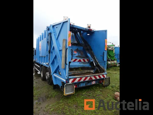 Vuilniswagen volvo fm 300 (2009-241.532 km) - afbeelding 7 van  34