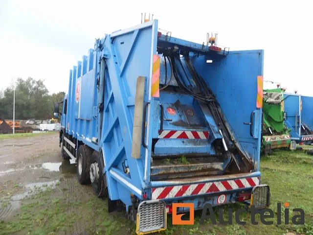 Vuilniswagen volvo fm 300 (2009-241.532 km) - afbeelding 11 van  34