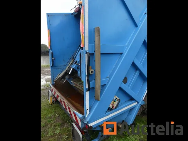 Vuilniswagen volvo fm 300 (2009-241.532 km) - afbeelding 19 van  34
