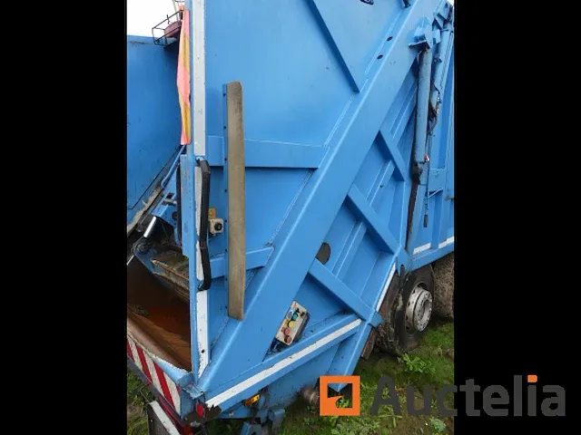 Vuilniswagen volvo fm 300 (2009-241.532 km) - afbeelding 20 van  34