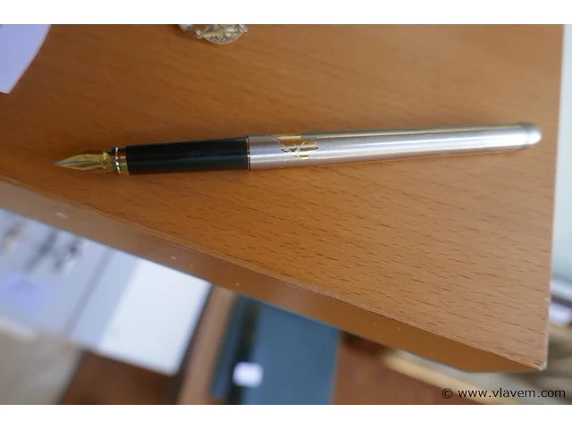 Vulpen - afbeelding 2 van  2