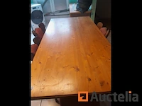 Vuren tafel op smeedijzeren poten, 6 houten stoffen stoelen - afbeelding 5 van  6