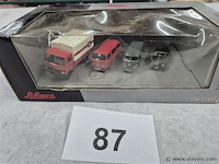 Vw 3 stuks en 1 mercedes truck - afbeelding 1 van  3