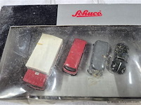 Vw 3 stuks en 1 mercedes truck - afbeelding 2 van  3