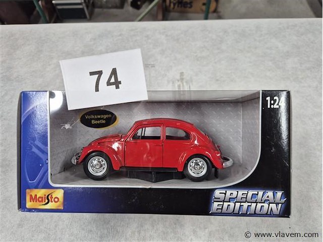 Vw beetle - afbeelding 1 van  3