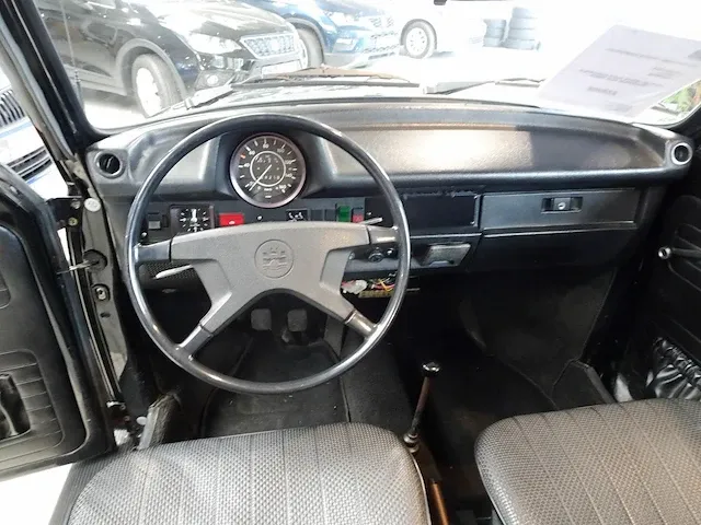 Vw coccinelle 1303 ls cabriolet - afbeelding 4 van  18