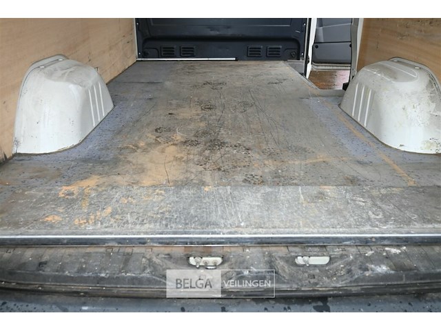 Vw crafter lichte vrachtwagen met dhollandia laadklep - afbeelding 2 van  28