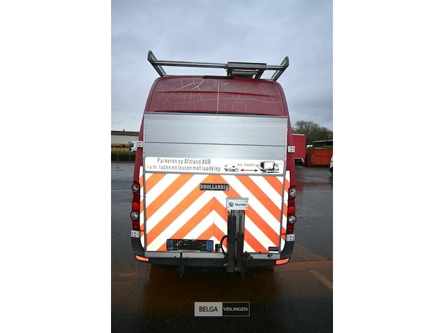Vw crafter lichte vrachtwagen met dhollandia laadklep - afbeelding 16 van  28