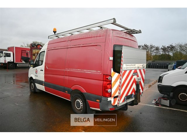 Vw crafter lichte vrachtwagen met dhollandia laadklep - afbeelding 19 van  28