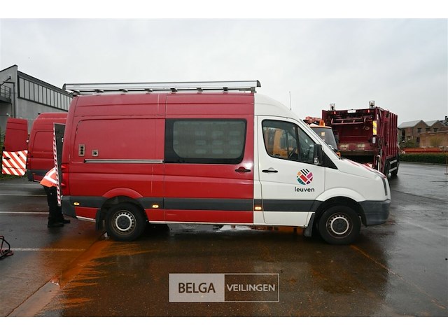Vw crafter lichte vrachtwagen met dhollandia laadklep - afbeelding 12 van  28