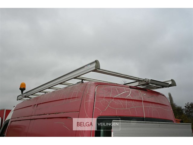 Vw crafter lichte vrachtwagen met dhollandia laadklep - afbeelding 23 van  28