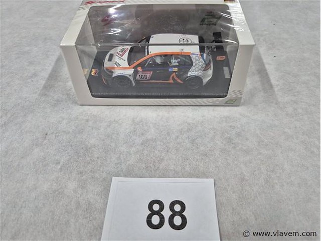 Vw golf gti - afbeelding 1 van  3