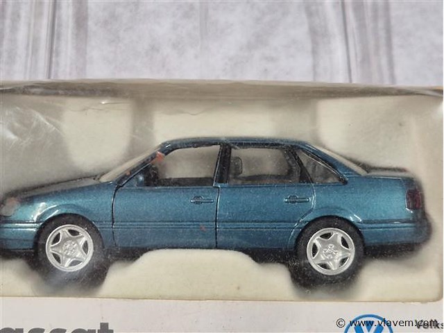 Vw passat - afbeelding 2 van  3