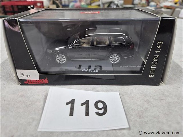 Vw passat - afbeelding 1 van  3