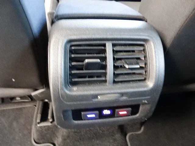 Vw touran - afbeelding 6 van  18