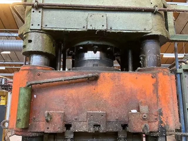 Vynckier rysel 200 hydraulische pers - afbeelding 8 van  13
