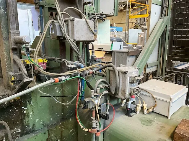 Vynckier rysel 200 hydraulische pers - afbeelding 11 van  13