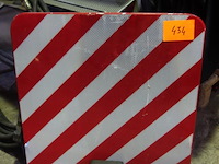 Waarschuwingsbord voor uitstekende lading - afbeelding 1 van  1