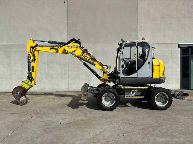 Wacker neuson - 2013 - ew100 - banden graafmachine - afbeelding 44 van  46