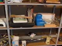 Wafelijzer tefal, rolhouder, frietsnijder, appertiefhapjes set, dienplateaus, rolgordijn, bekleding auto, 8 stuks plantenhoezen 2x1,5m, 2 handsproeiers , enz - afbeelding 1 van  10