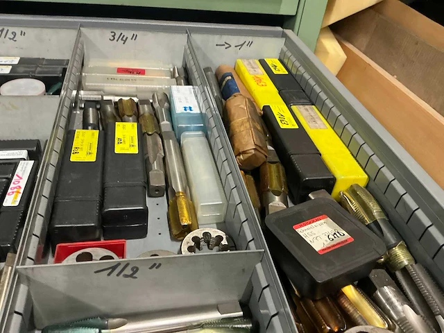 Walter en prototyp assortiment draadsnijtappen en kussens - afbeelding 3 van  8
