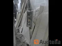 Wand hijsen zwenkraan 250 kg demag model onleesbaar - afbeelding 2 van  4