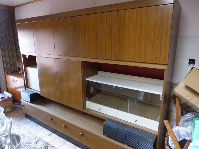 Wandkast in teak - afbeelding 2 van  2
